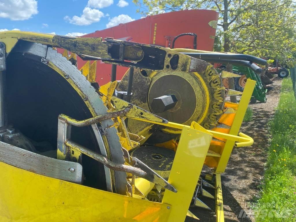 John Deere 8200 青饲料收获机