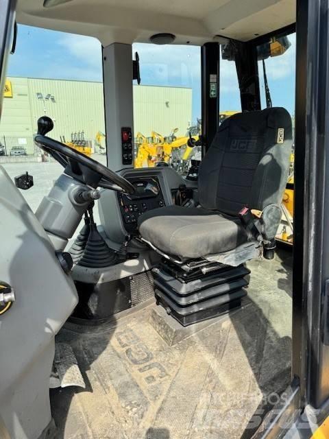 JCB 3CX COMPACT 反铲装载机