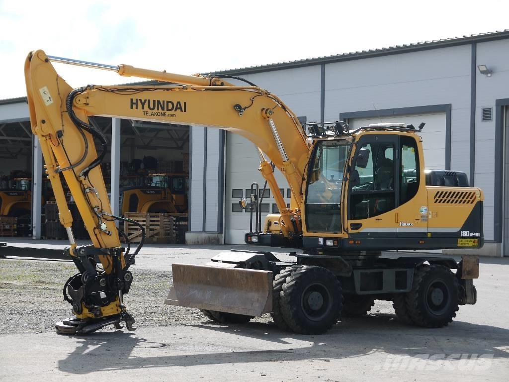 Hyundai R 180 W-9A 轮式挖掘机