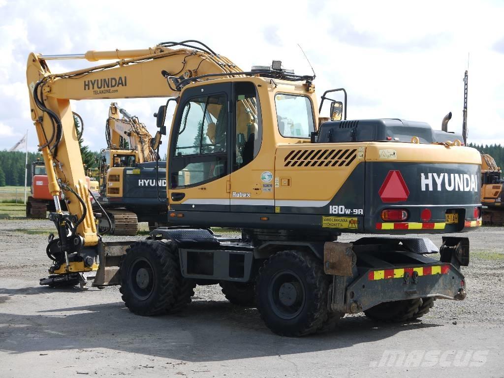 Hyundai R 180 W-9A 轮式挖掘机