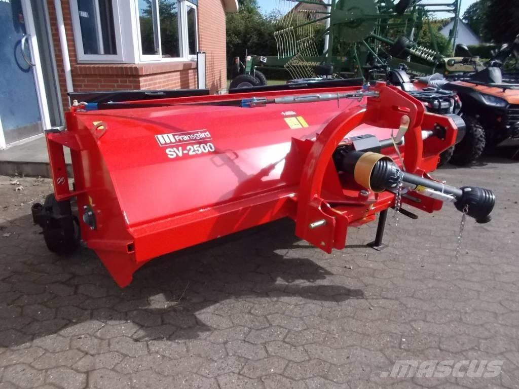 Fransgård SV 2500 犁耙和摊草机