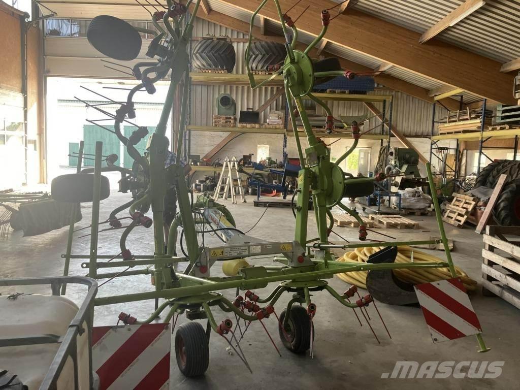 CLAAS VOLTO 64 犁耙和摊草机