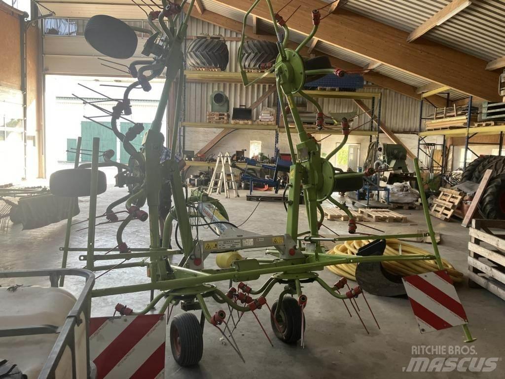 CLAAS VOLTO 64 犁耙和摊草机