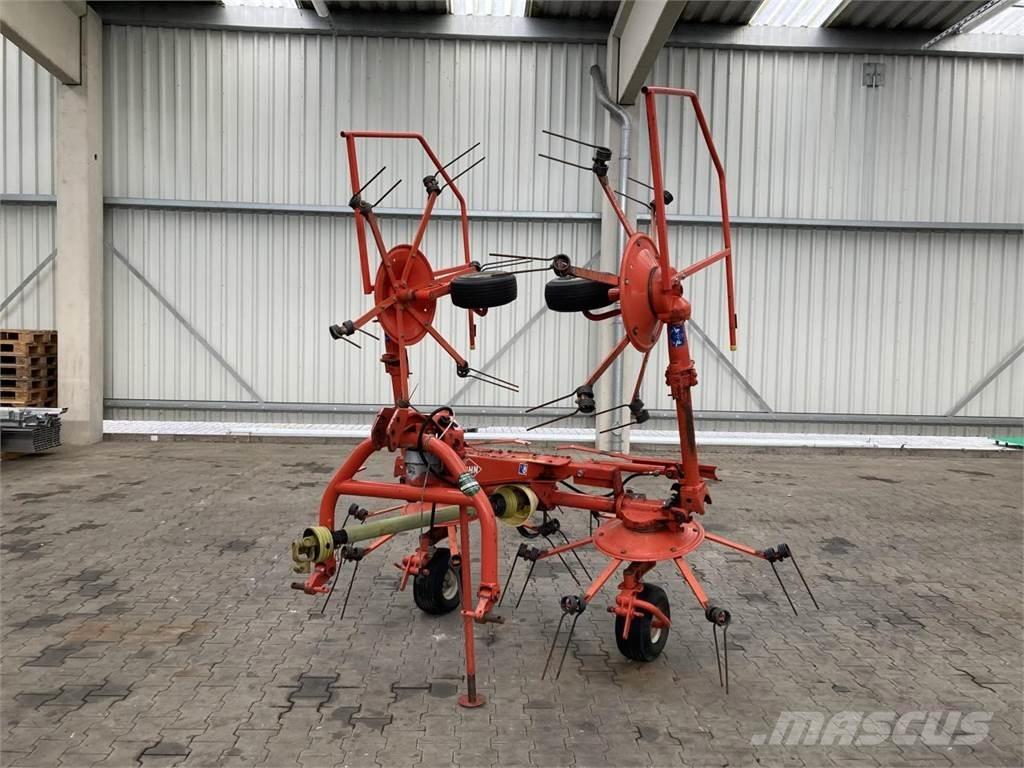 Kuhn GF 5001 MH 犁耙和摊草机