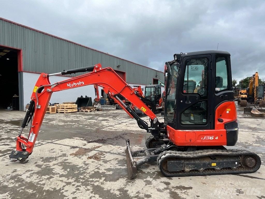 Kubota U 36-4 小型挖掘机