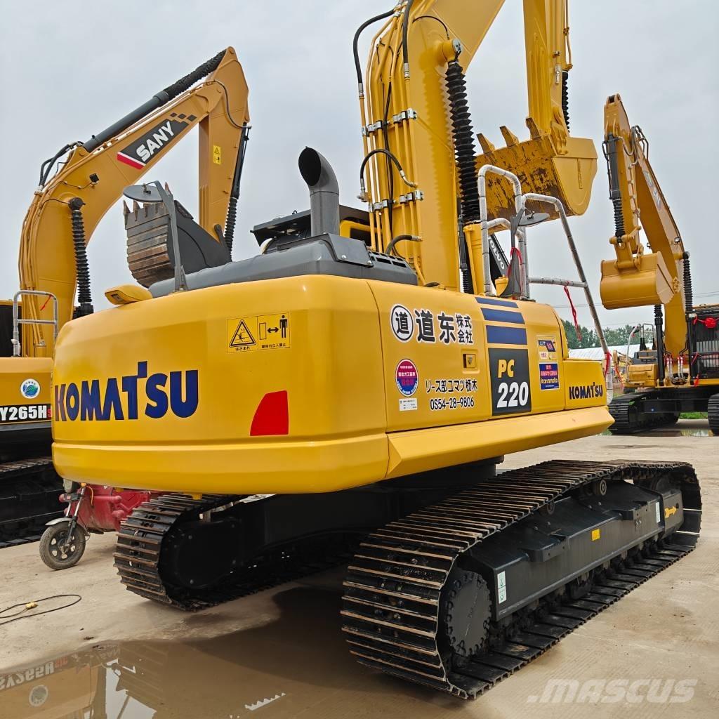 Komatsu 220 履带挖掘机