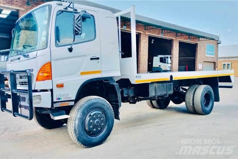 Hino 500 1322 4x4 其他货车