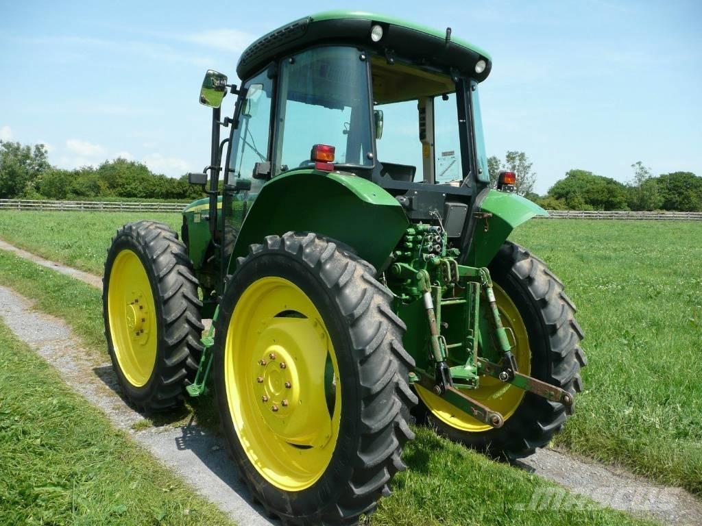 John Deere 5515 拖拉机/农用车