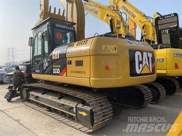CAT 323 D L 履带挖掘机