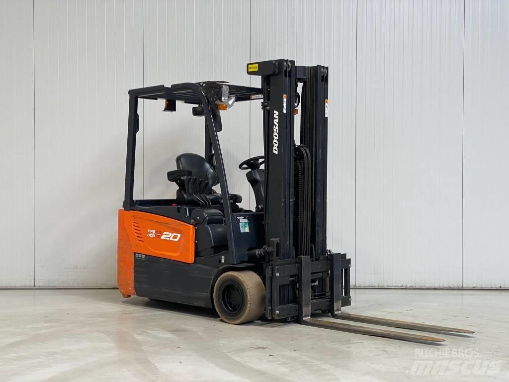 Doosan B20T-7 电动叉车