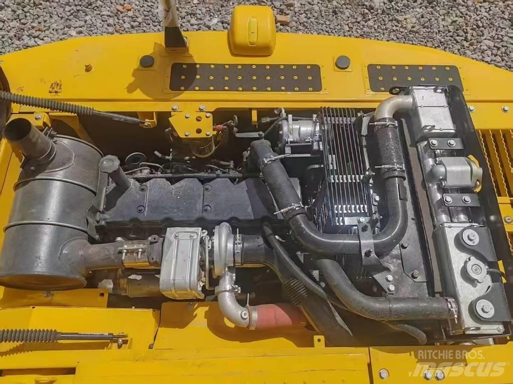 Komatsu 200-8 履带挖掘机