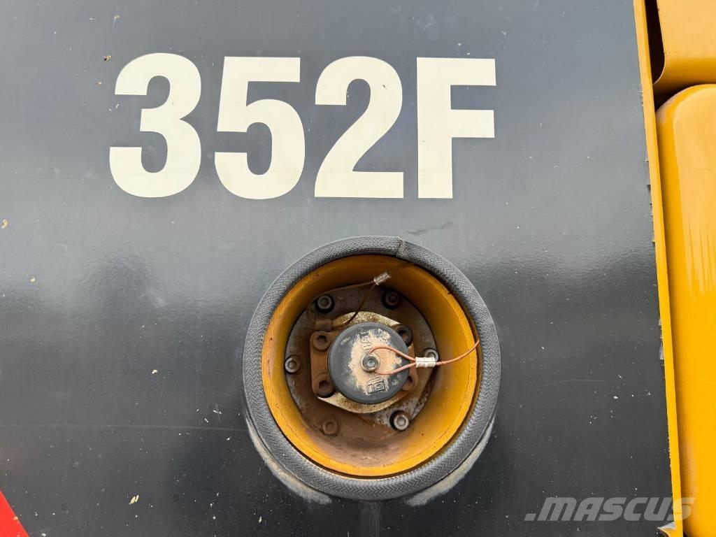 CAT 352 F 履带挖掘机