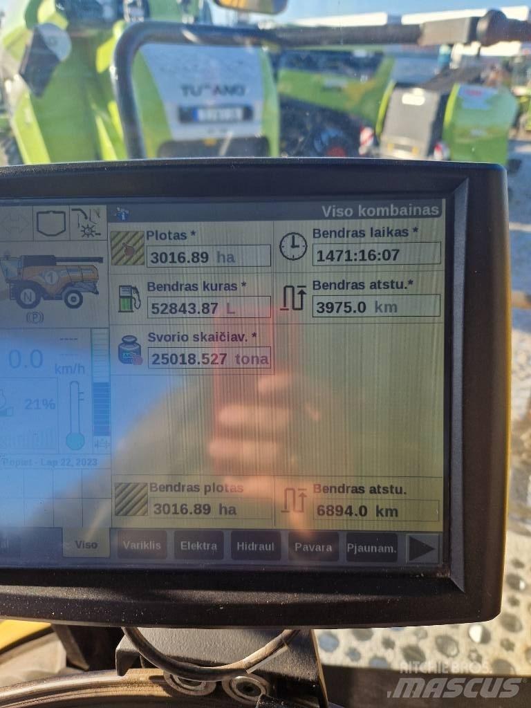 New Holland CX 8.85 联合收割机