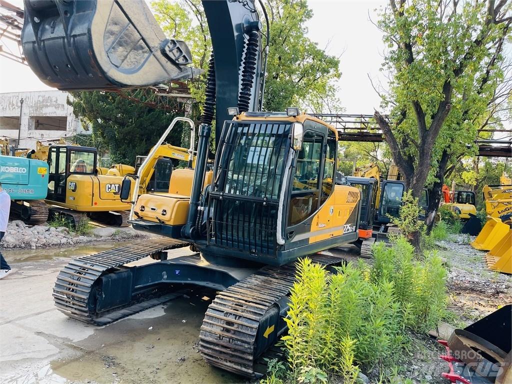 Hyundai 225 lc 9t 履带挖掘机