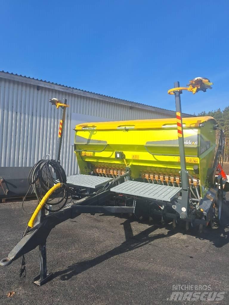 Junkkari S300 Plus 多功能条播机
