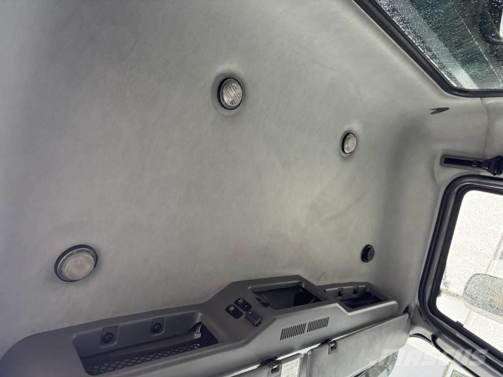 Mack GU 713 可拆卸式卡车