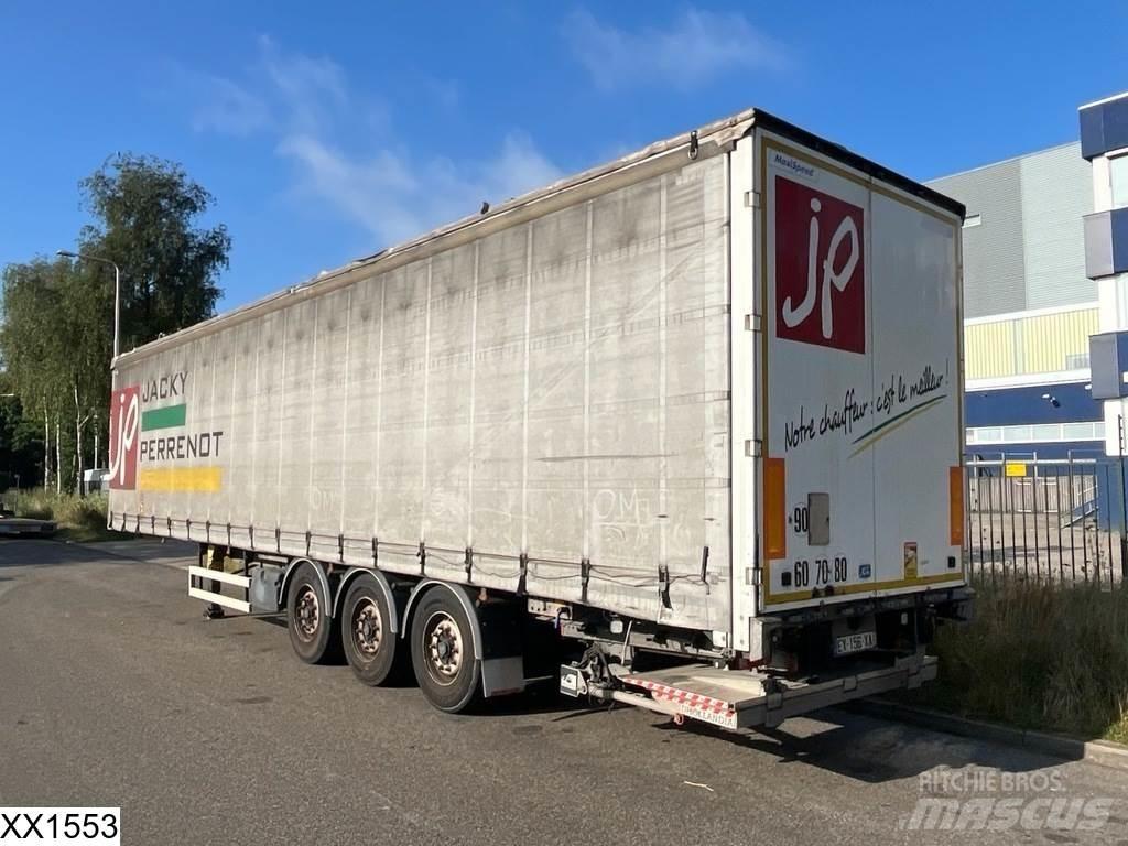 Fruehauf Tautliner 侧帘半挂车