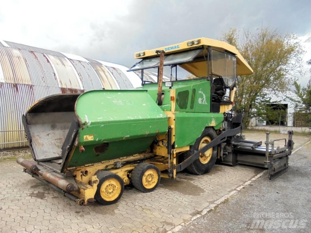 Demag DF 115 P 沥青摊铺机