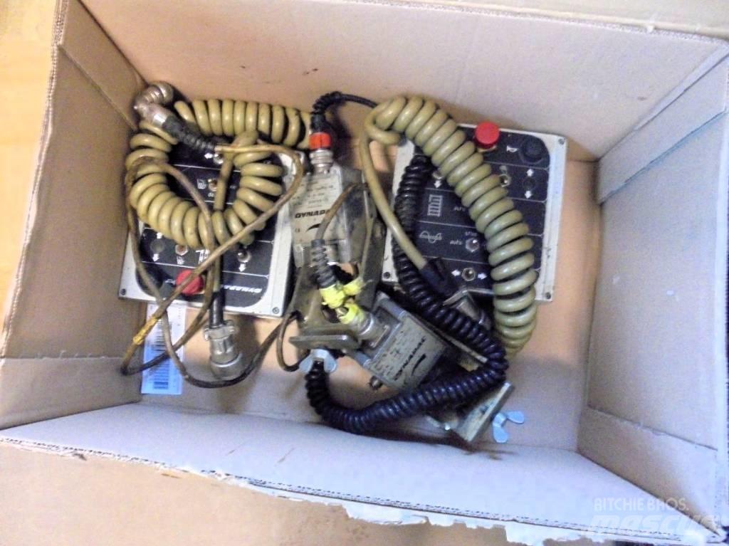 Demag DF 115 P 沥青摊铺机