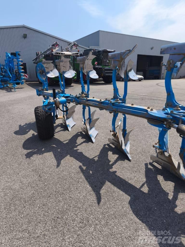 Lemken Juwel 7 双向犁