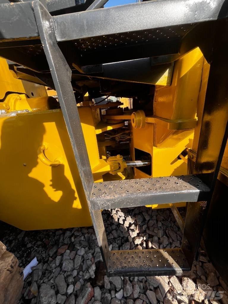 Komatsu WA510 轮式装载机