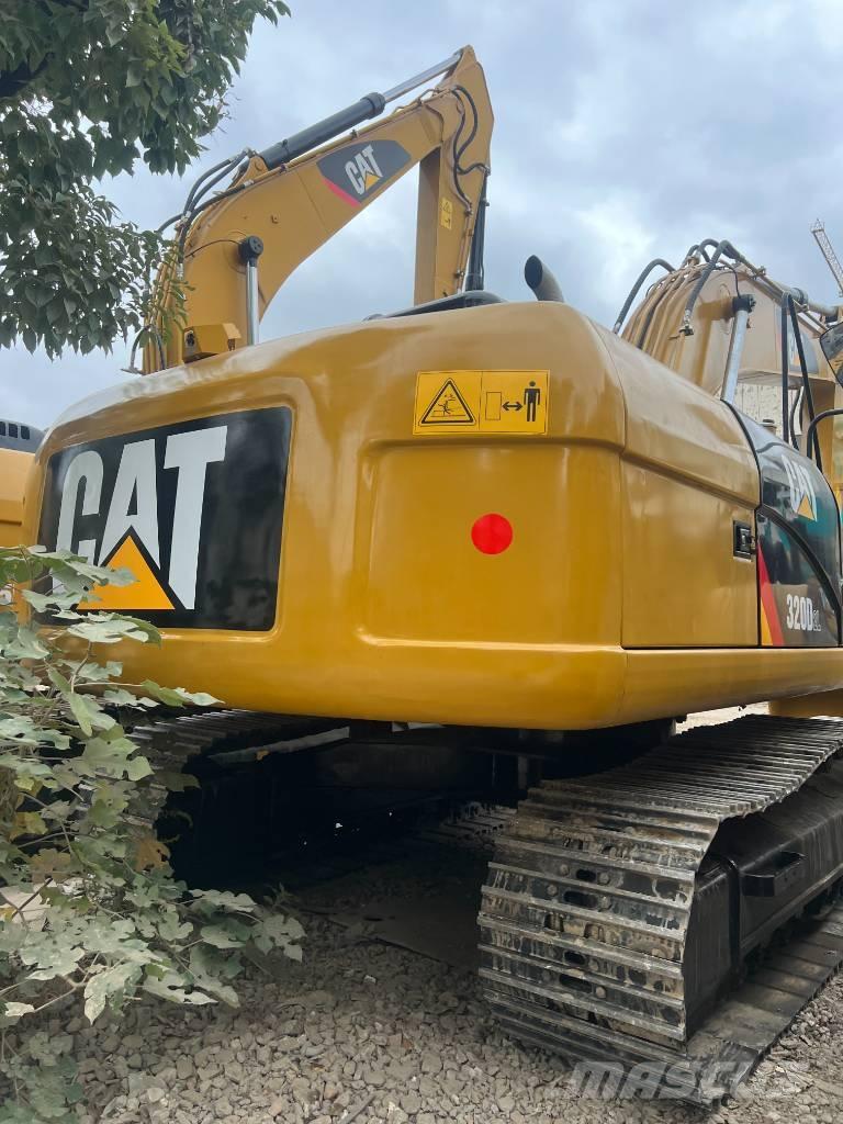 CAT 320 D 履带挖掘机