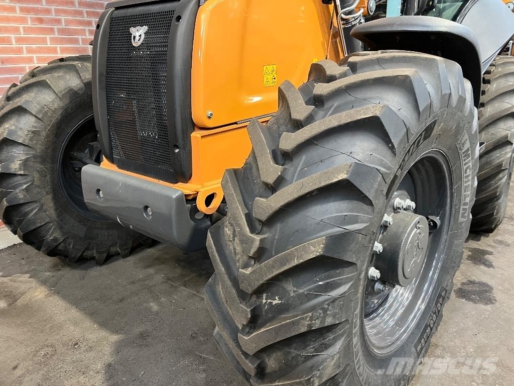CASE 695 SV 反铲装载机