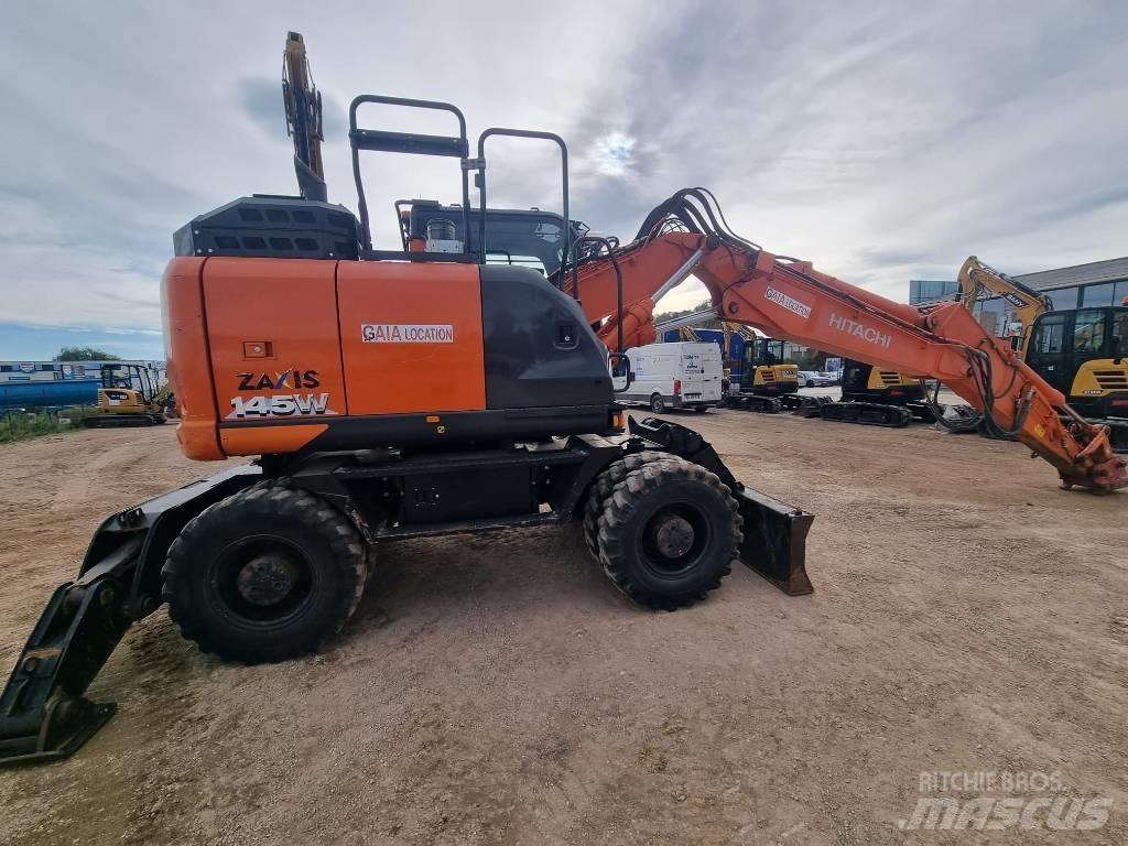 Hitachi ZX145W 轮式挖掘机