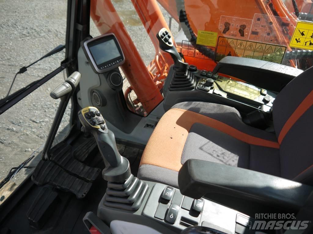 Doosan DX 225 LC-3 履带挖掘机