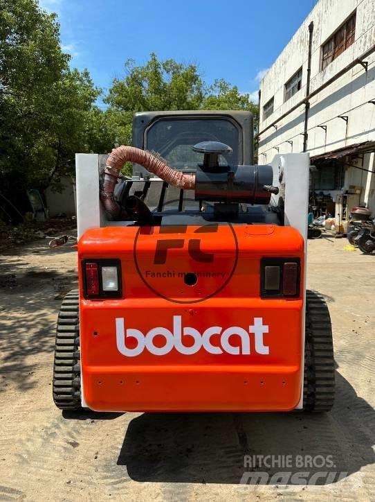 Bobcat 864 滑移装载机
