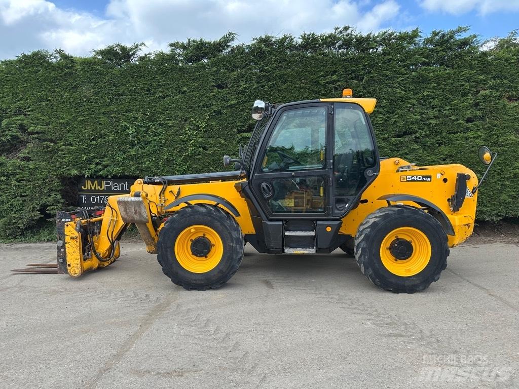 JCB 540-140 伸缩臂叉装车|叉装车