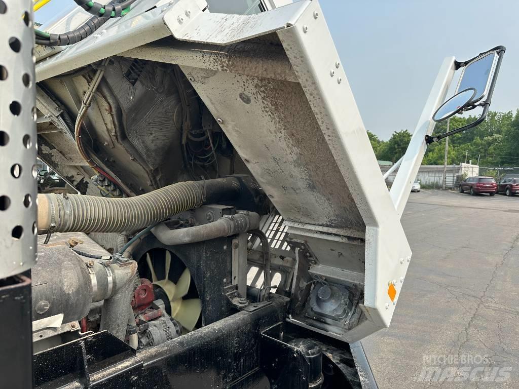 Ottawa 4x2 Off-Road 码头牵引车