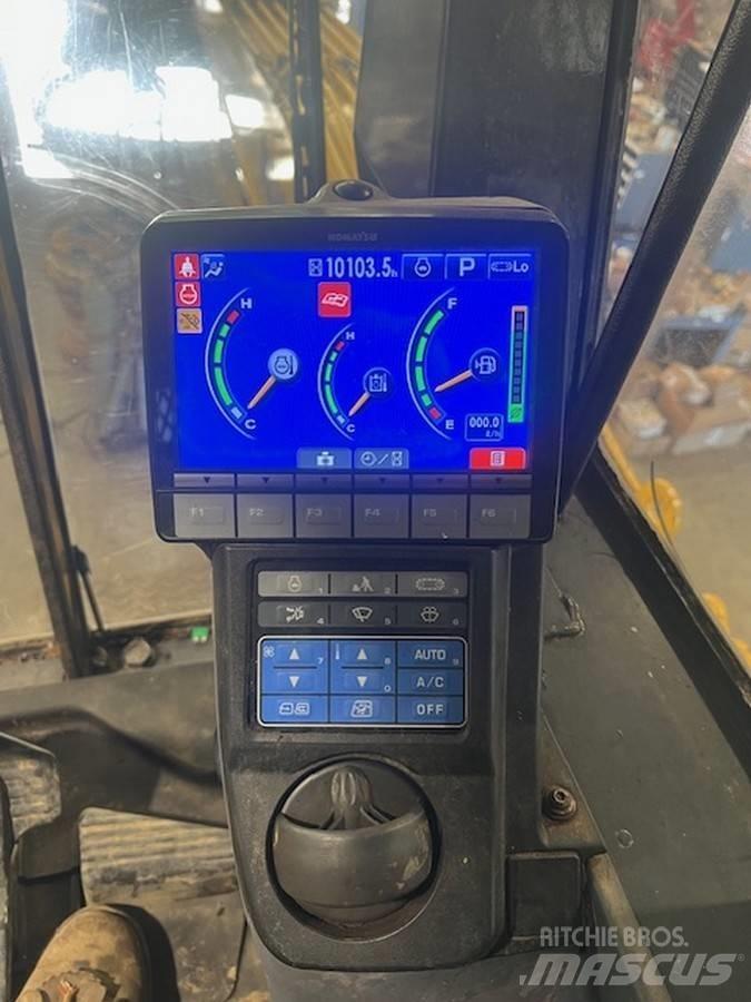 Komatsu PC210LL-10 筑床机