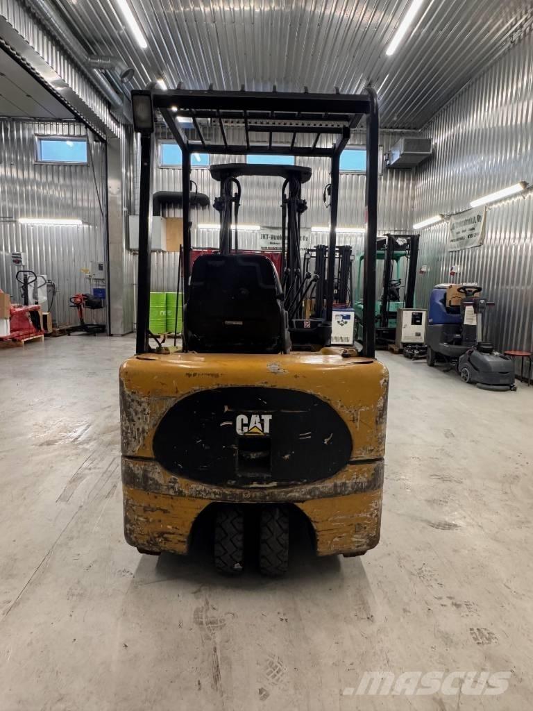 CAT EP 18 KT 电动叉车