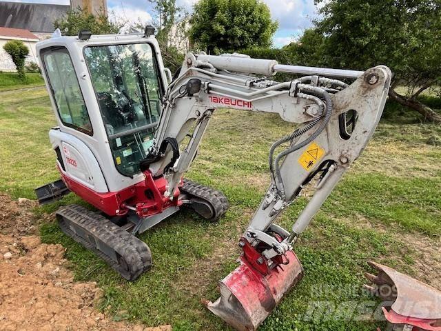 Takeuchi TB 225 小型挖掘机