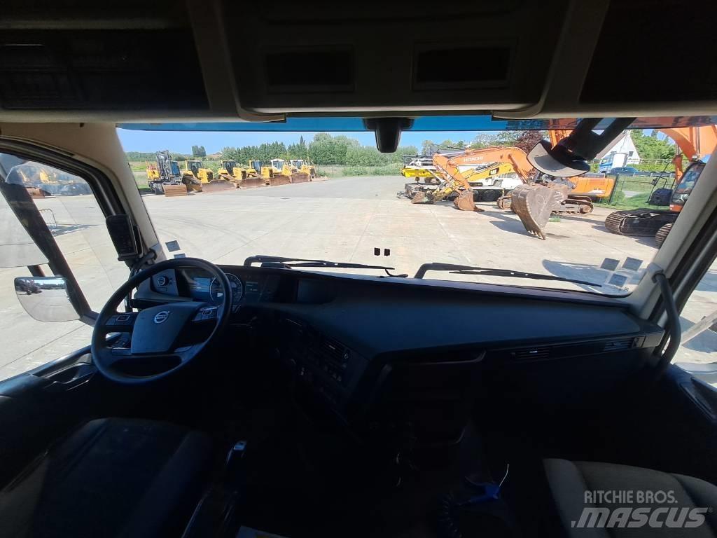 Volvo FH13/540 牵引车