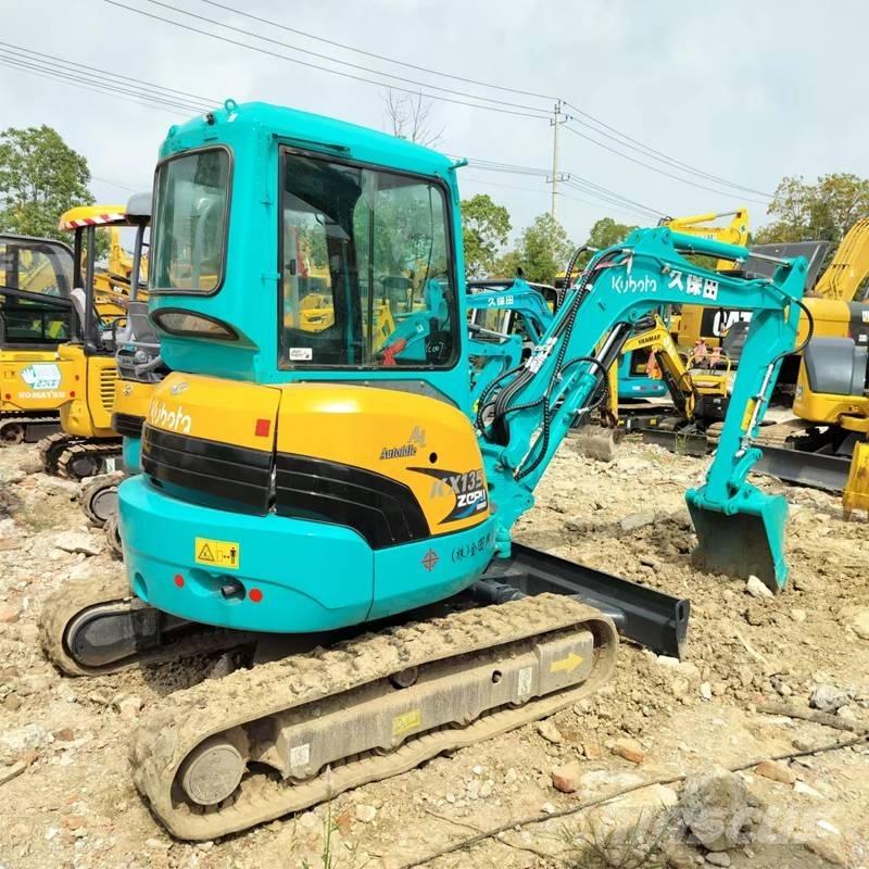 Kubota KX 135 小型挖掘机