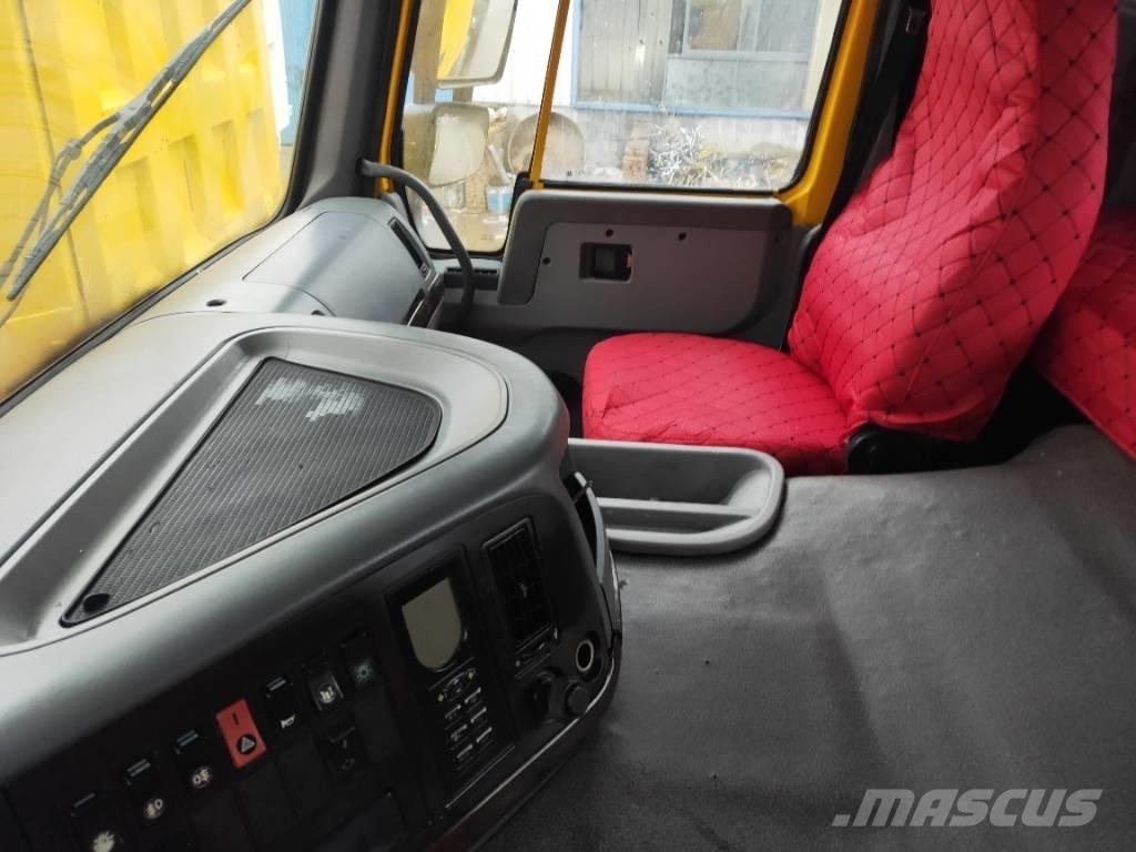 Howo 375 6x4 牵引车