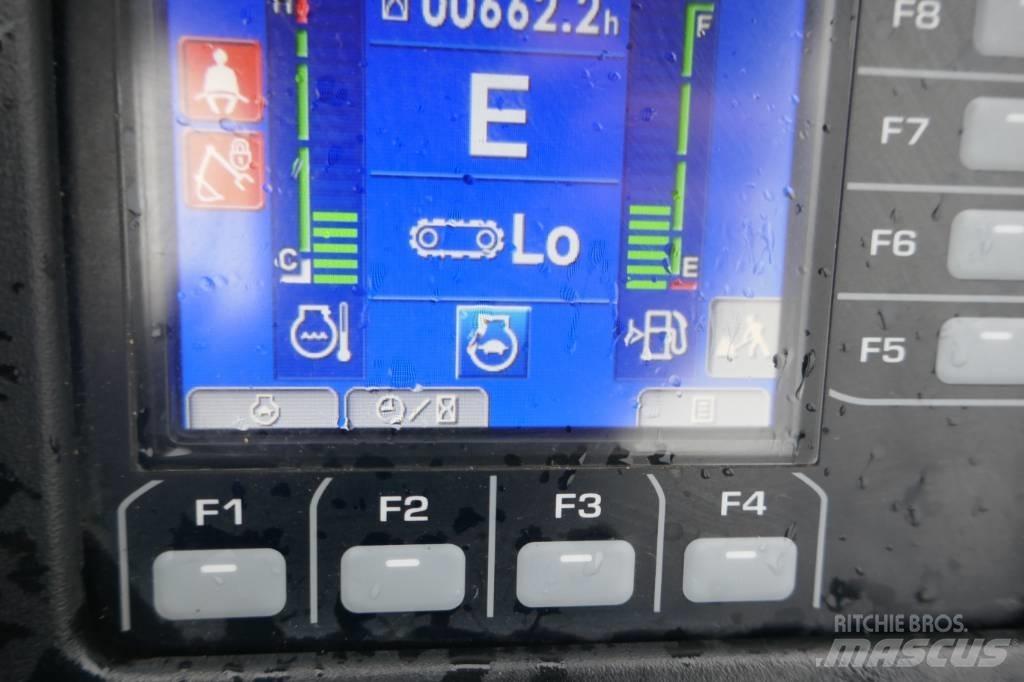 Komatsu PC30MR-5 小型挖掘机