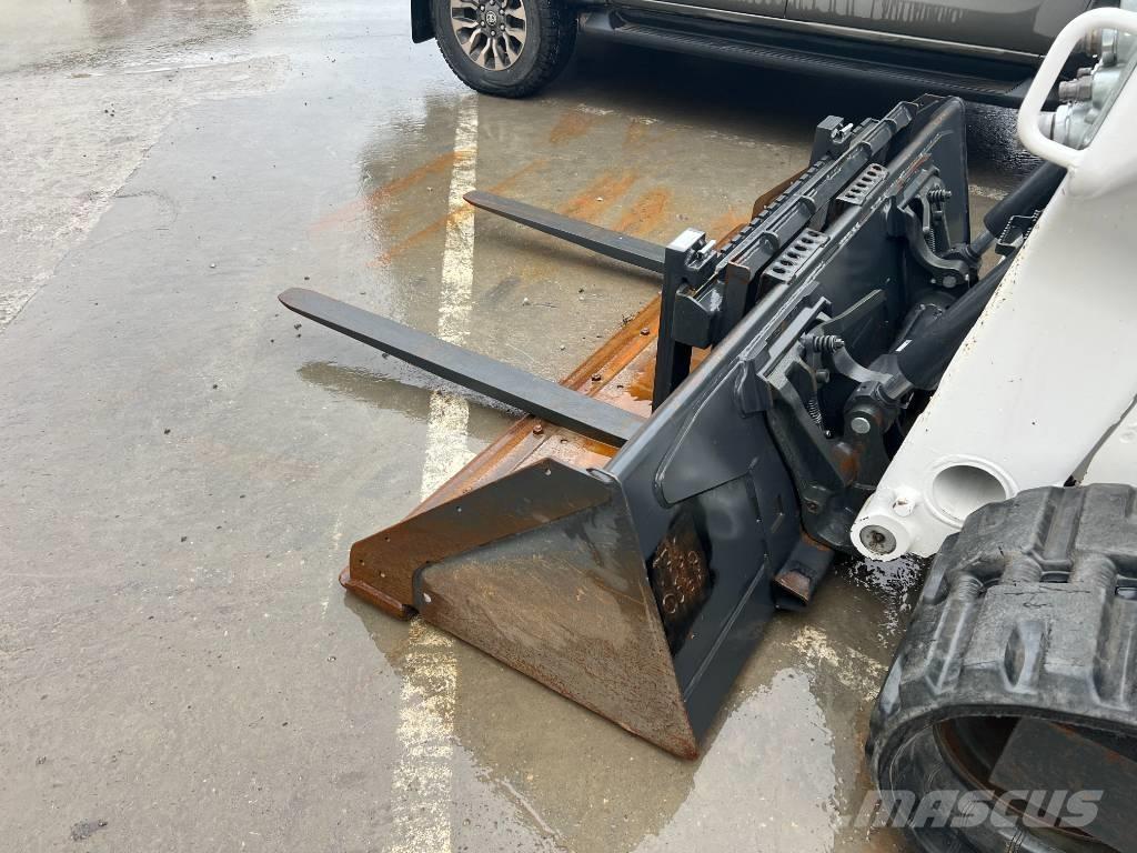 Bobcat T 76 履带式装载机