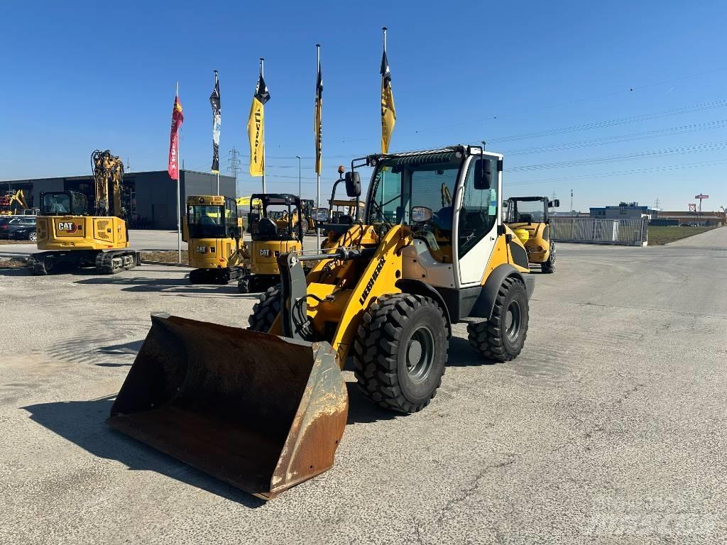Liebherr L 506 轮式装载机