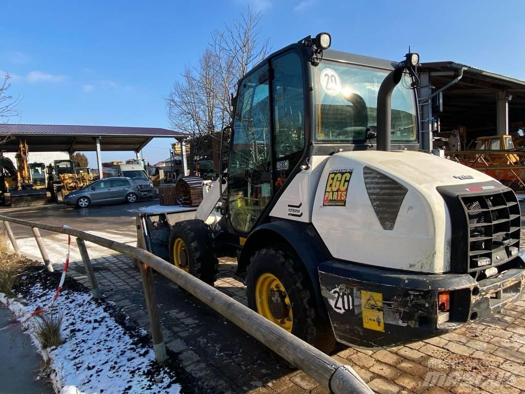 Komatsu WA 70-7 轮式装载机