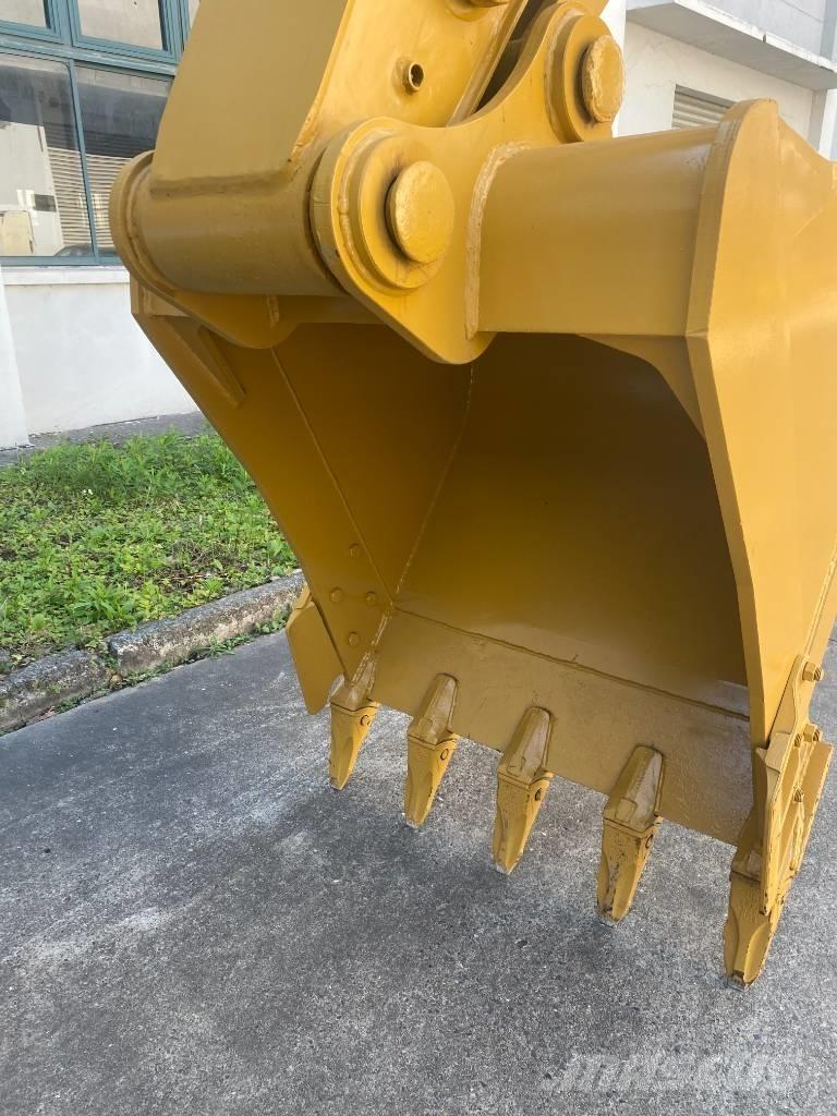 CAT 320 GC 履带挖掘机