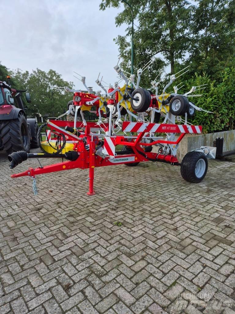Pöttinger HIT 8680 犁耙和摊草机