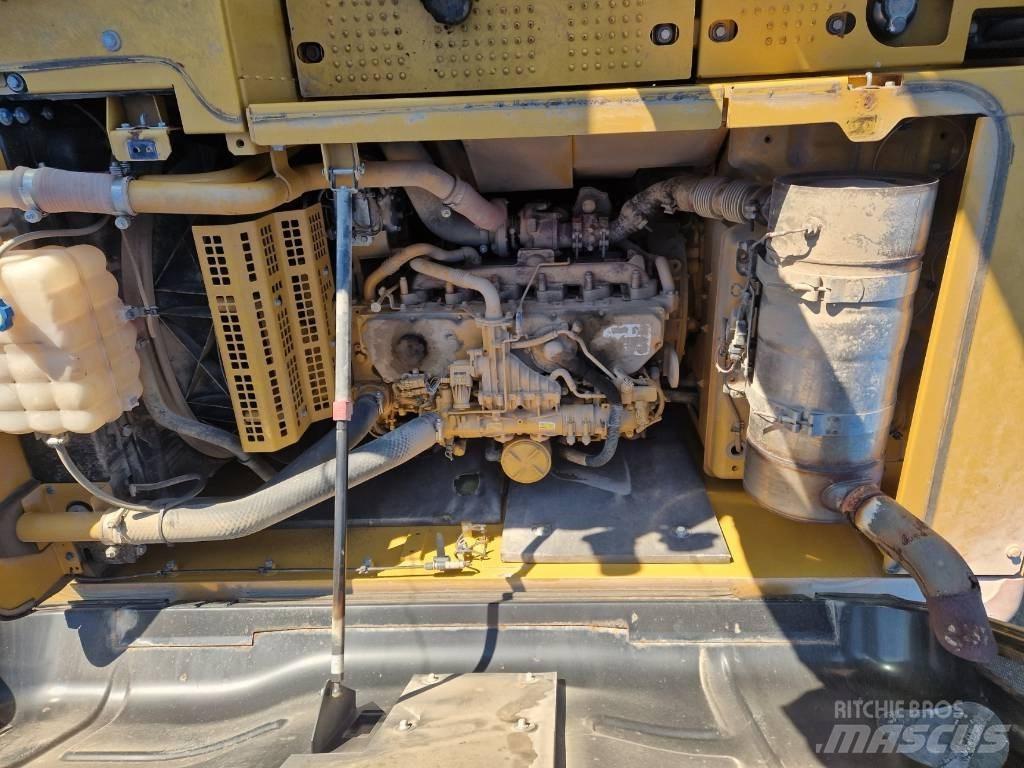 CAT 320 EL 履带挖掘机