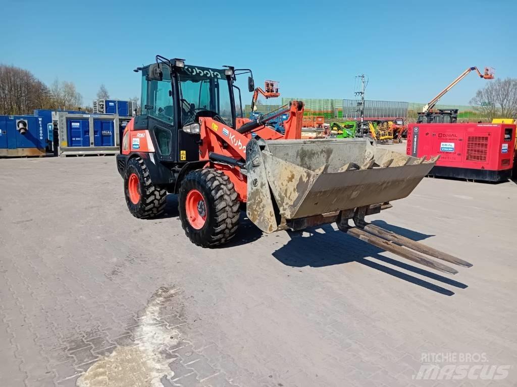 Kubota R 082 轮式装载机