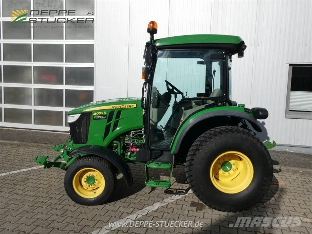 John Deere 4052R 小型拖拉机