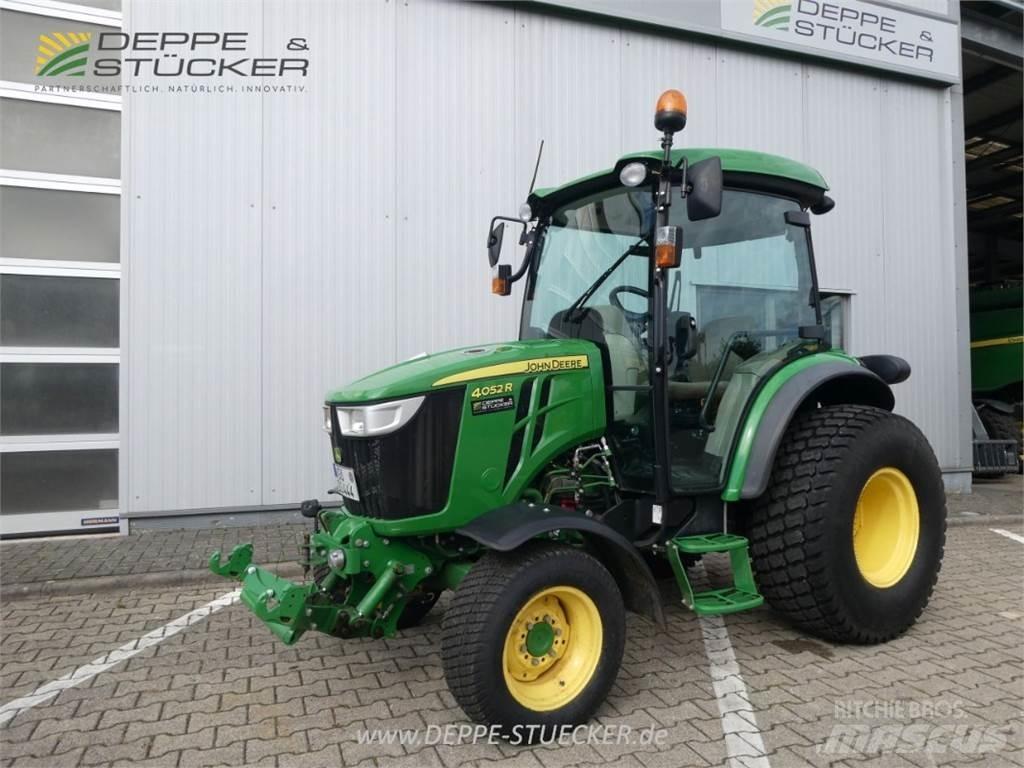 John Deere 4052R 小型拖拉机