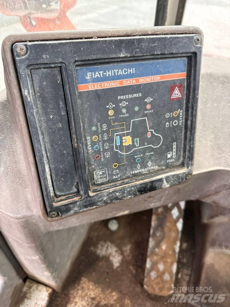 Fiat-Hitachi FR 100 轮式装载机