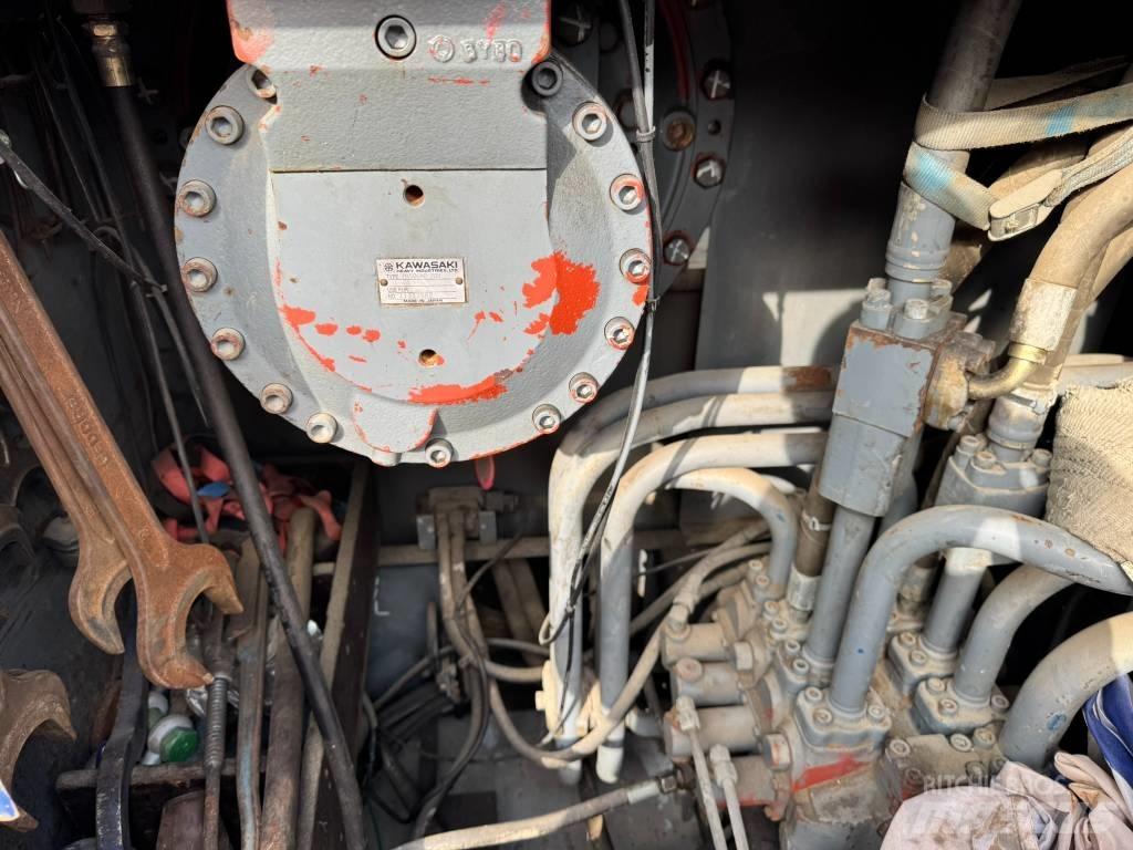 Hitachi KH300-3 PD 履带起重机